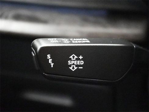 Used 2019 Audi Q8 Premium w/ Convenience Package image 32