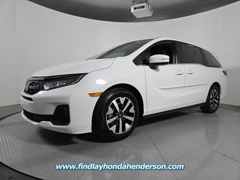 Certified 2026 Honda Odyssey EX-L image 2