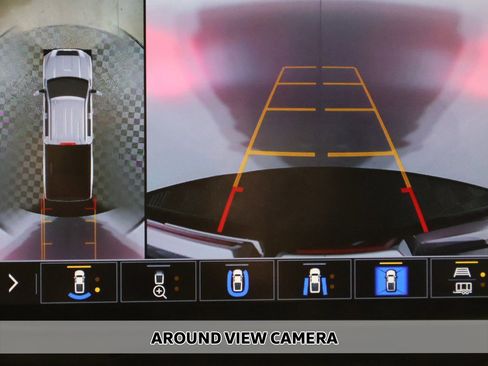 Used 2022 GMC Sierra 2500 Denali w/ Denali Black Diamond Edition image 6