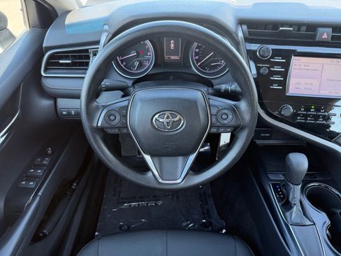 Used 2019 Toyota Camry LE image 14