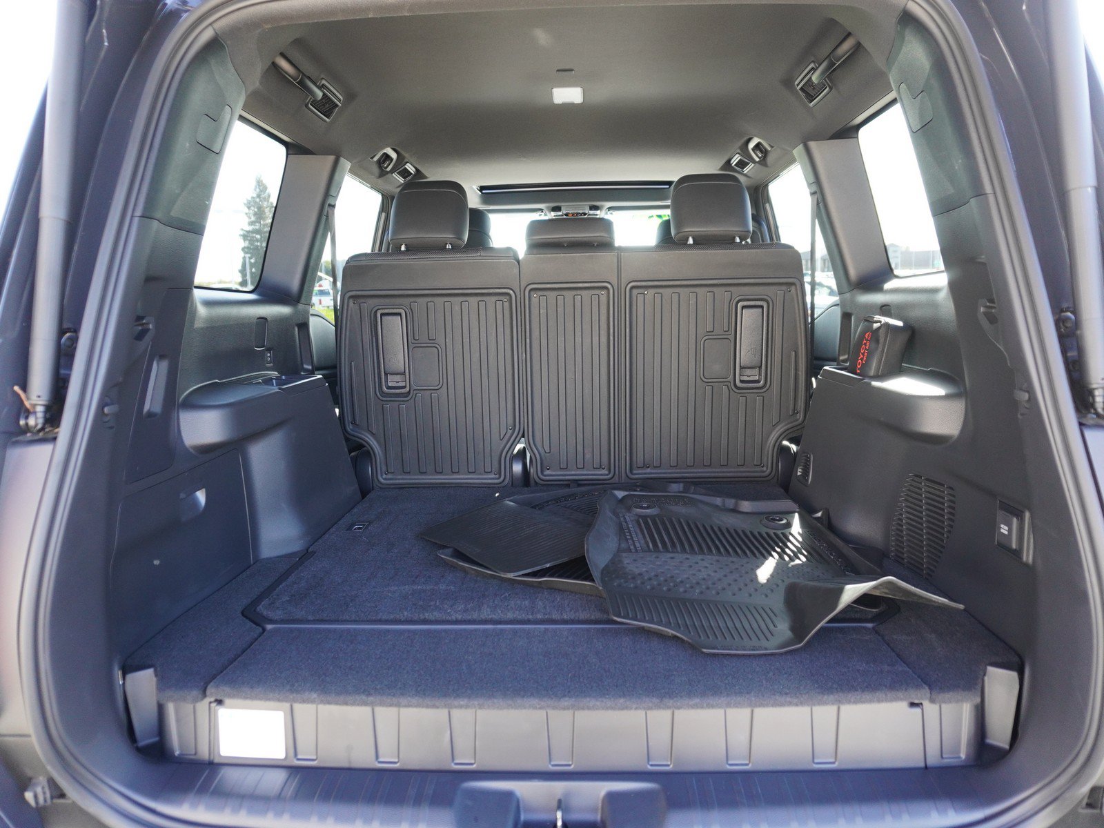 Used 2025 Toyota Land Cruiser w/ Premium Package AWD/4WD image 12