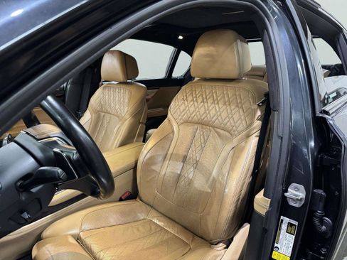 Used 2016 BMW 750i RWD image 22