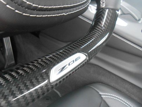 Used 2024 Chevrolet Corvette Z06 RWD image 31