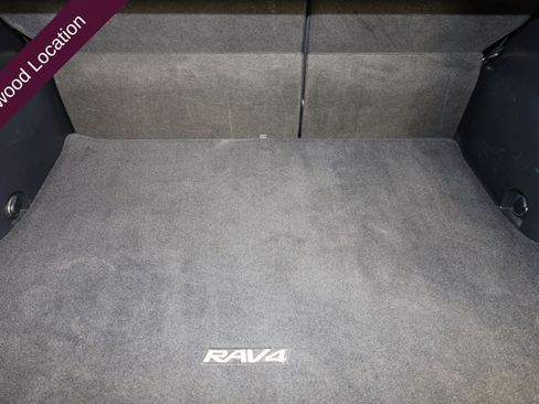 Used 2014 Toyota RAV4 Limited image 17