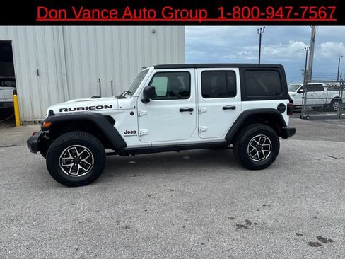 Used 2024 Jeep Wrangler Unlimited Rubicon AWD/4WD image 2
