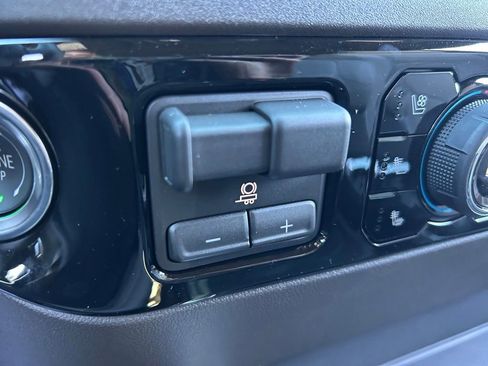 New 2026 Chevrolet Silverado 1500 LTZ w/ Z71 Off-Road Package image 34