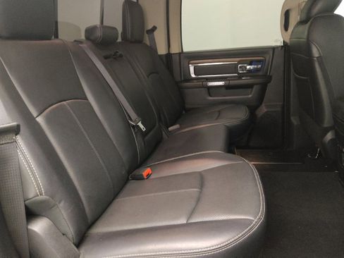 Used 2018 RAM 2500 Laramie w/ Convenience Group image 19