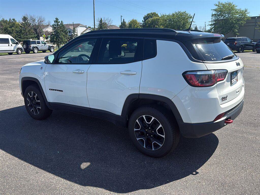 Used 2020 Jeep Compass Trailhawk w/ Cold Weather Group AWD/4WD image 5