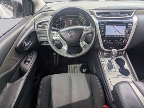 Used 2017 Nissan Murano SV FWD image 16