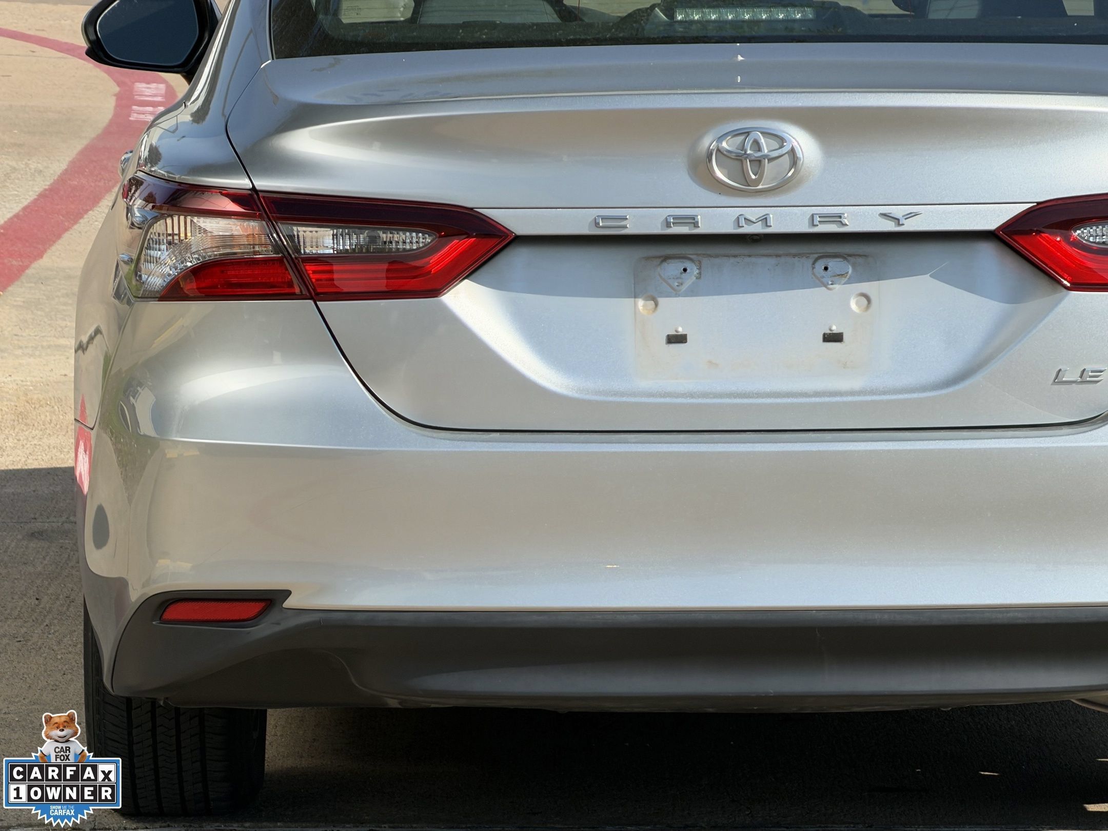 Used 2021 Toyota Camry LE FWD image 7