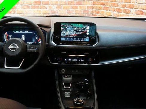 Certified 2022 Nissan Rogue Platinum w/ Head-Up Display Package image 11