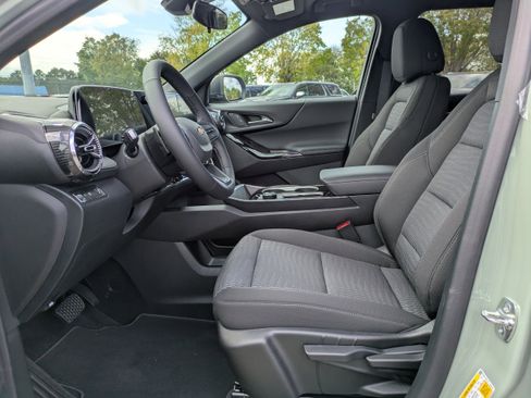 New 2026 Chevrolet Equinox LT w/ Safety and Technology Package FWD image 20