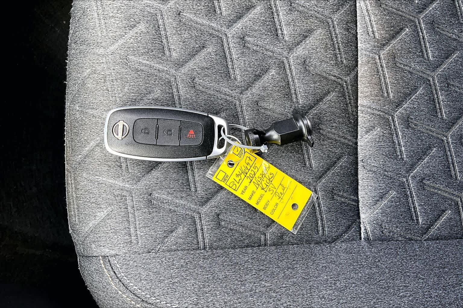 Certified 2025 Nissan Kicks SV FWD image 15