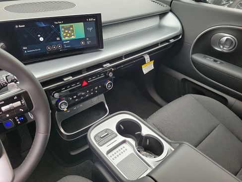 New 2026 Hyundai Ioniq 9 SE AWD/4WD image 13