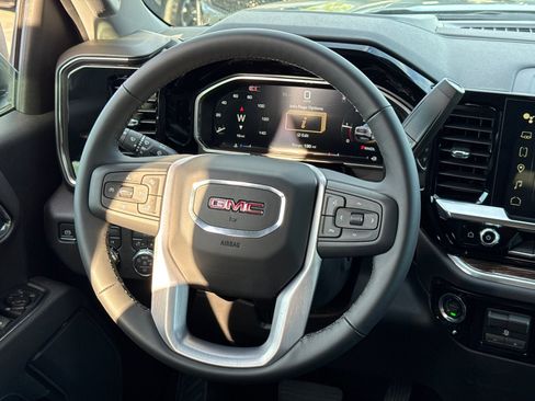 New 2026 GMC Sierra 1500 Elevation image 26