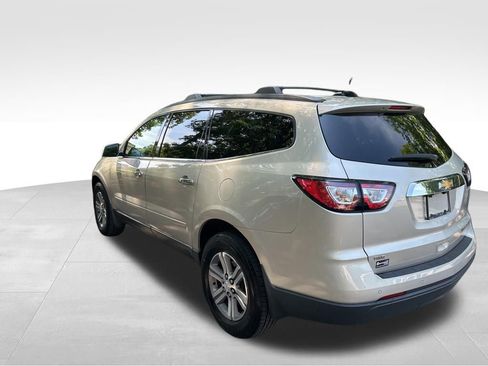 Used 2015 Chevrolet Traverse LT AWD/4WD image 3