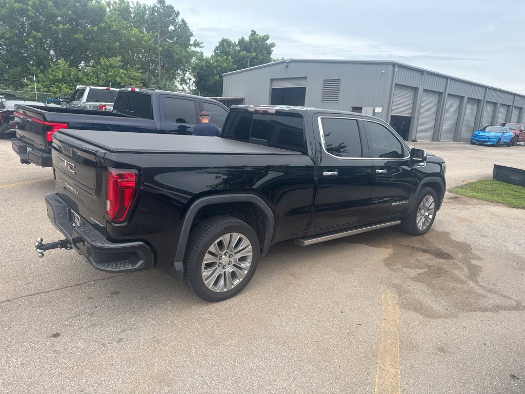 Used 2020 GMC Sierra 1500 Denali w/ Denali Ultimate Package AWD/4WD image 3