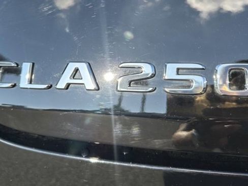 Used 2025 Mercedes-Benz CLA 250 4MATIC image 9