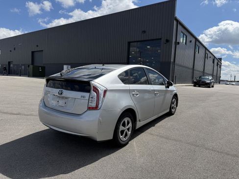 Used 2013 Toyota Prius Two image 3