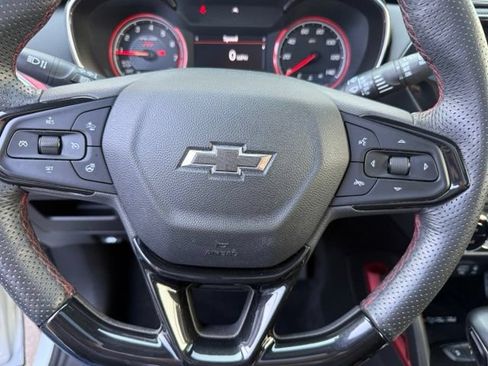 Used 2023 Chevrolet TrailBlazer RS w/ Sun and Liftgate Package AWD/4WD image 20