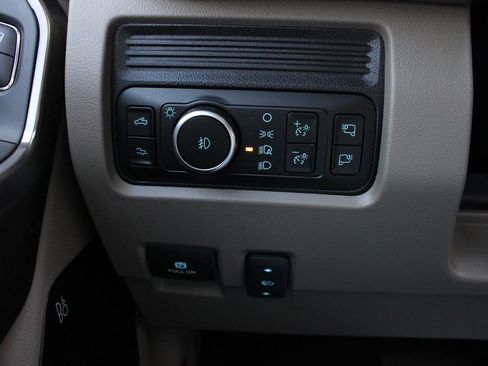 Used 2026 Ford F350 Platinum w/ Platinum Plus Package AWD/4WD image 10