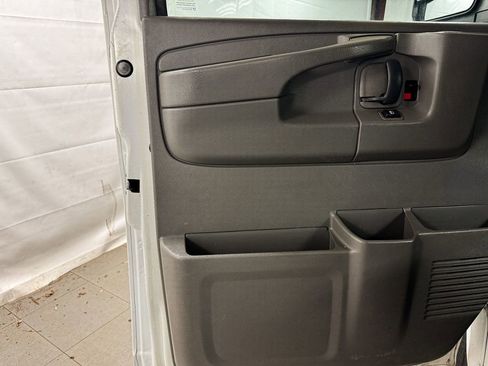 Used 2014 Chevrolet Express 3500 3500 CARGO VAN image 12