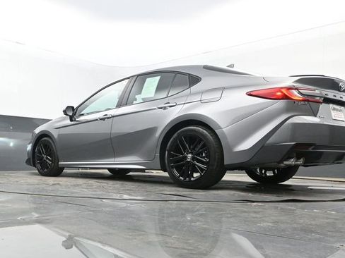 Used 2026 Toyota Camry SE image 24