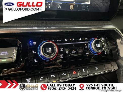Used 2024 GMC Sierra 2500 Denali w/ Denali Reserve Package AWD/4WD image 28