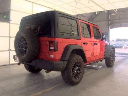 Used 2024 Jeep Wrangler Unlimited Sport AWD/4WD image 4