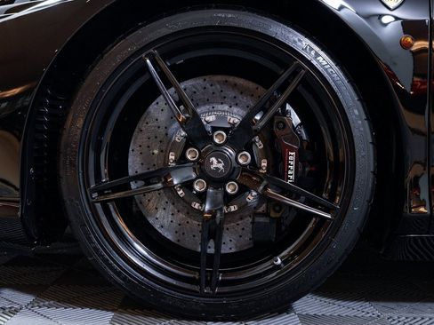 Certified 2015 Ferrari 458 Speciale Coupe image 5