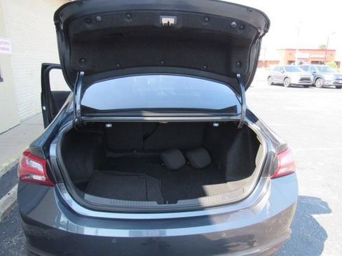 Used 2019 Chevrolet Malibu LT w/ Driver Confidence Package image 33