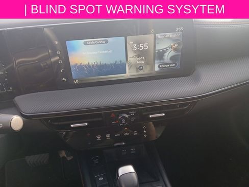 Certified 2025 Nissan Kicks SR w/ Illumination Package image 14