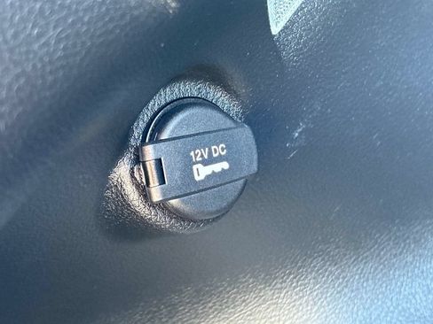 Used 2023 Jeep Compass Latitude AWD/4WD image 13