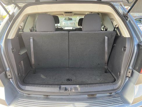 Used 2010 Dodge Journey SXT w/ Flexible Seating Group FWD image 13