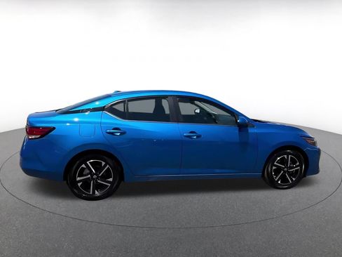 Used 2025 Nissan Sentra SV FWD image 15