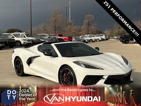 Used 2021 Chevrolet Corvette Stingray w/ Z51 Performance Package image 16