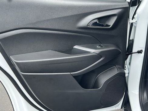 New 2026 Chevrolet Trax RS image 31
