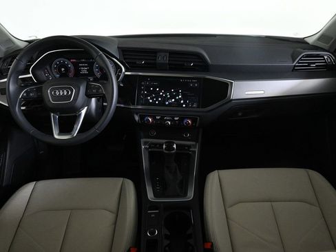 Certified 2024 Audi Q3 2.0T Premium Plus image 9