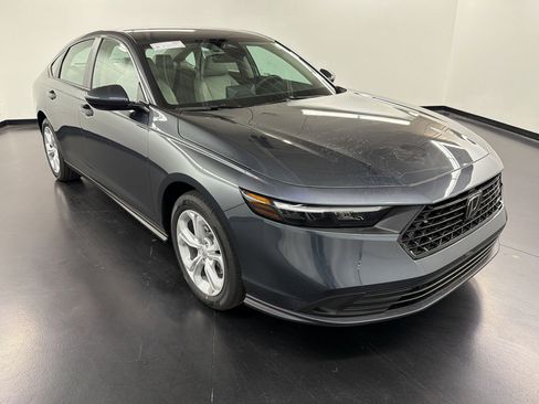 New 2026 Honda Accord LX image 7