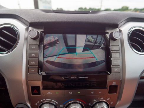 Used 2020 Toyota Tundra SR5 w/ SR5 Convenience Package AWD/4WD image 23