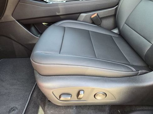 New 2026 Chevrolet Traverse LT w/ Midnight/Sport Edition image 17