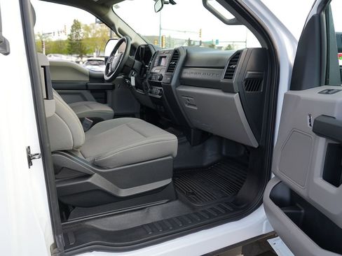 Used 2020 Ford F250 XL w/ Power Equipment Group AWD/4WD image 26