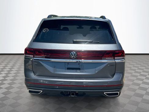Used 2025 Volkswagen Atlas SE AWD/4WD image 7