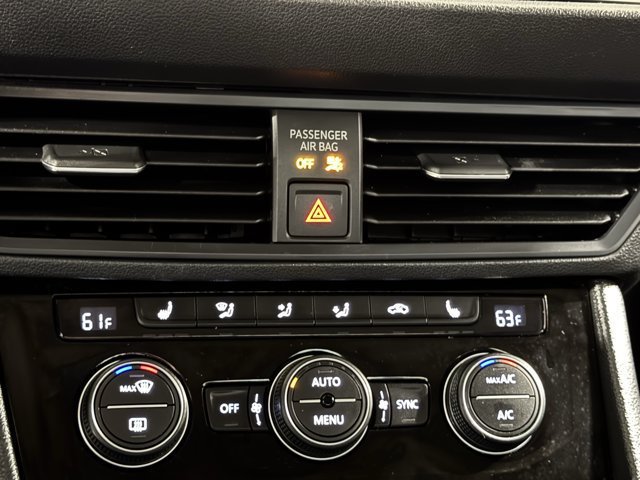 Used 2023 Volkswagen Jetta SE FWD image 9