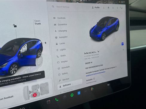 Used 2022 Tesla Model Y Long Range image 30