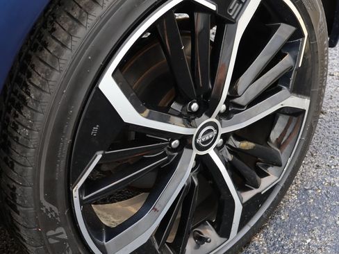 Used 2024 Nissan Altima 2.5 SR FWD image 32