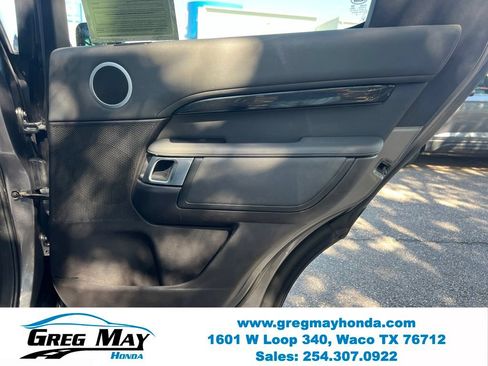 Used 2019 Land Rover Discovery SE AWD/4WD image 14