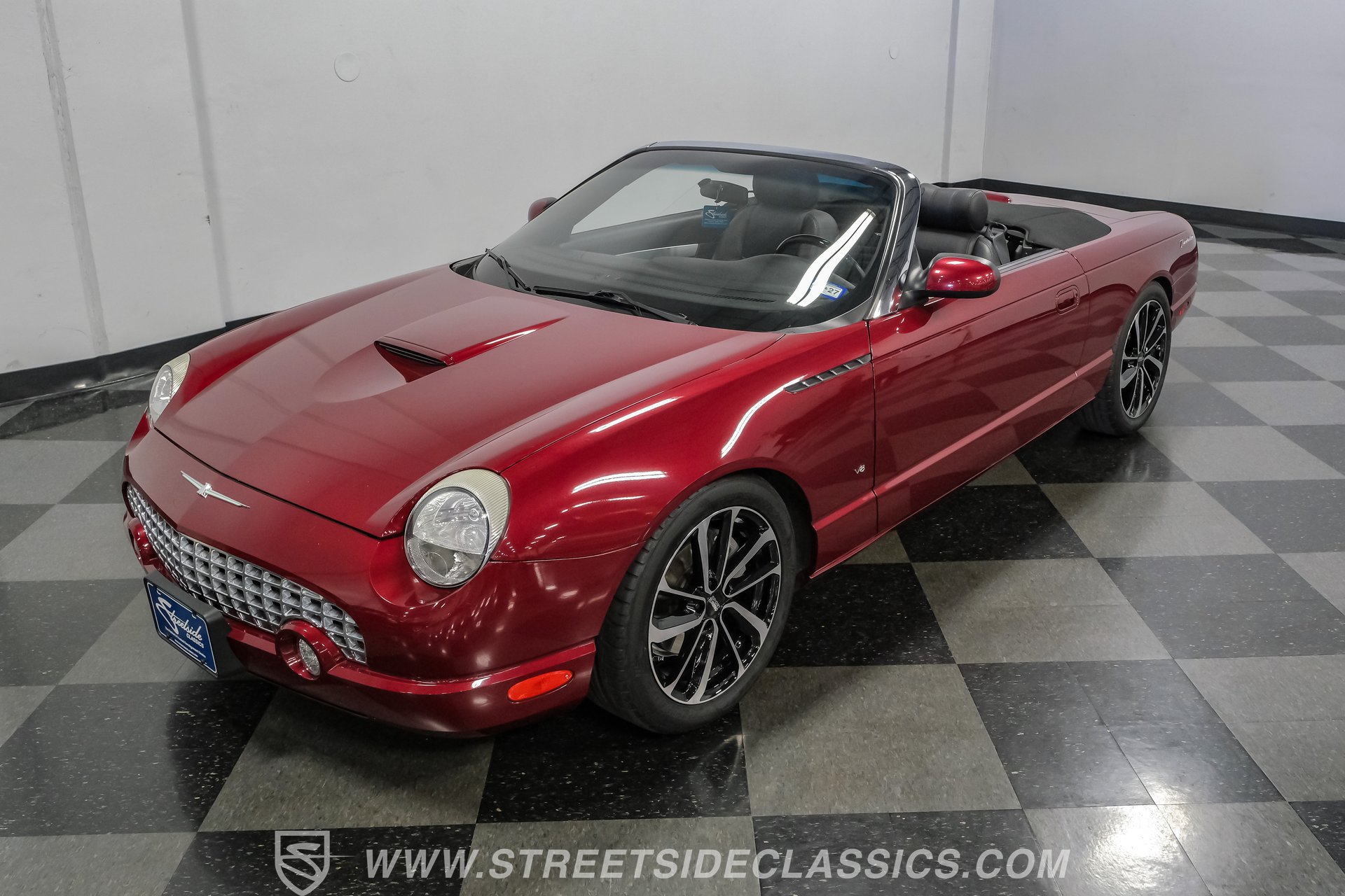 Used 2004 Ford Thunderbird RWD image 40