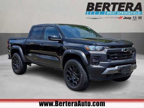 Used 2026 Chevrolet Colorado Trail Boss AWD/4WD image 1