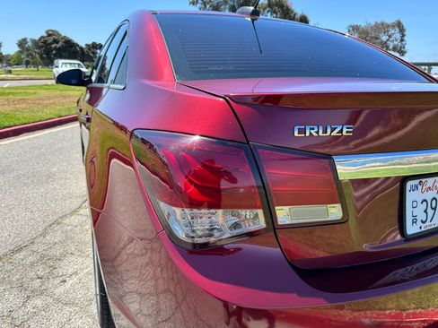 Used 2016 Chevrolet Cruze LTZ w/ Sun, Sound and Sport Package image 9